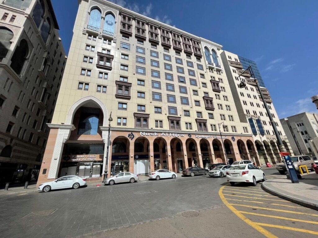 e2049be4-e3cb-41c6-8a91-213cd430f6a2